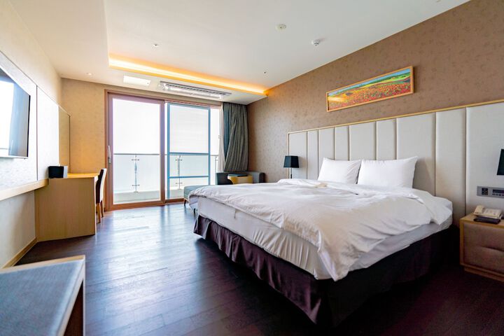 Room 36 of 127