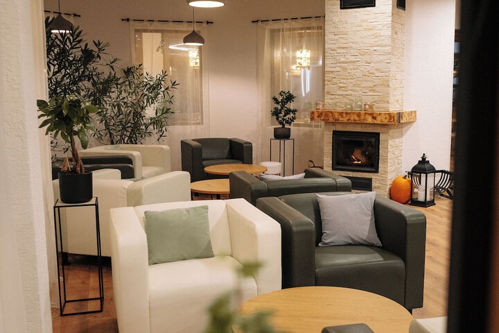 Hotel Interior 154 of 184