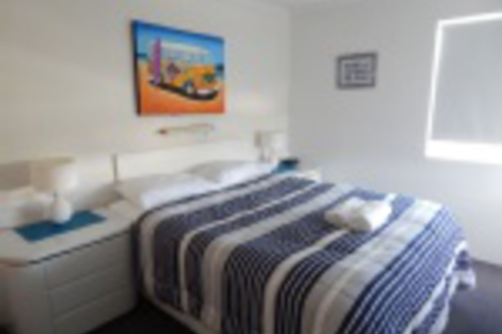 Room 100 of 560