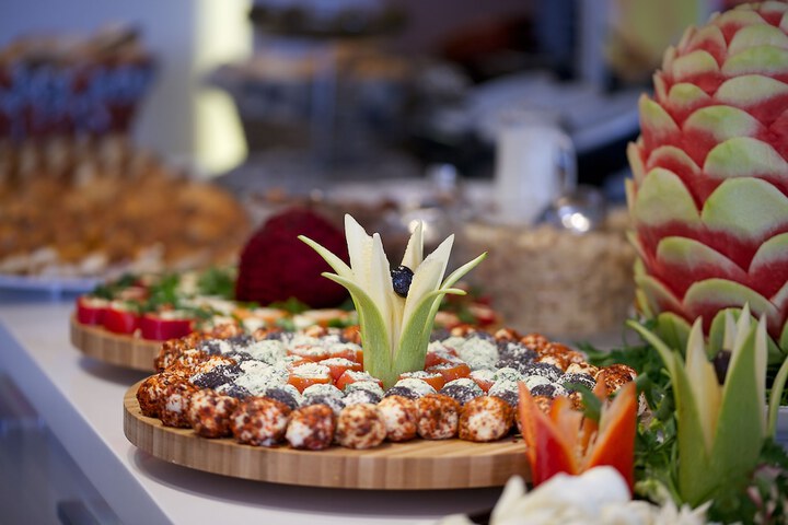 Dining 65 of 84