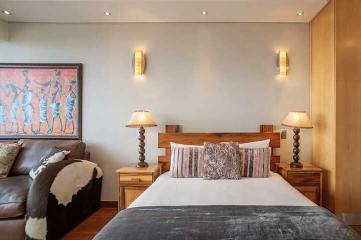 Room 15 of 22
