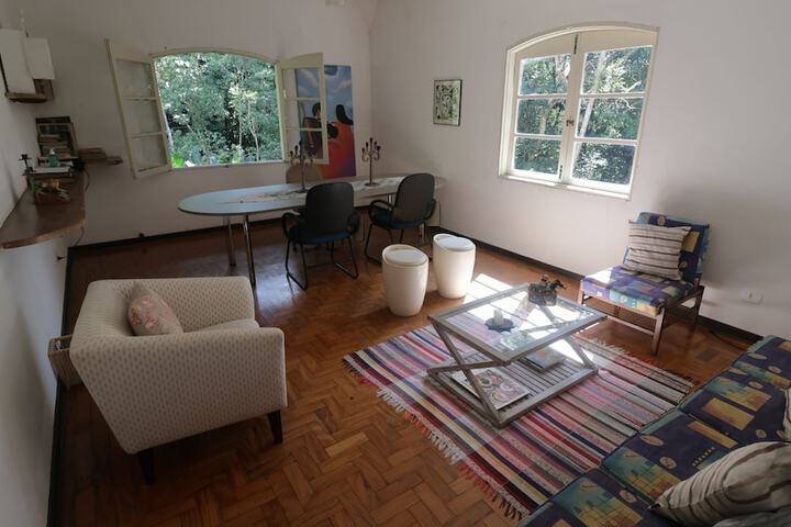Room 12 of 21