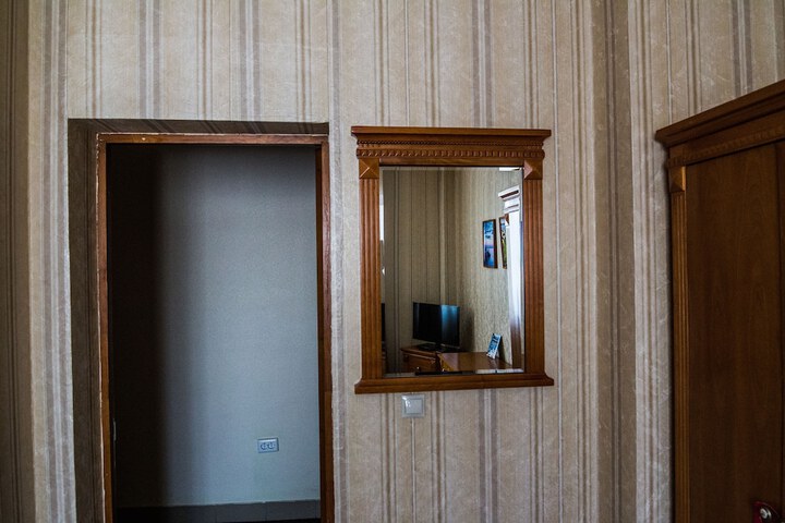 Room 19 of 60