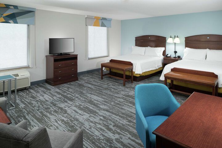 2 Queen Beds (2 of 14)