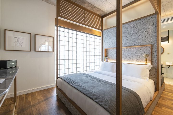 Room 21 of 66