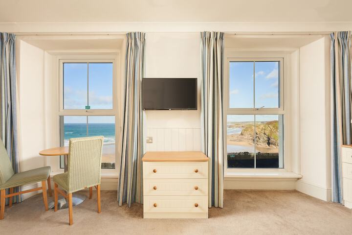 Room 28 of 75