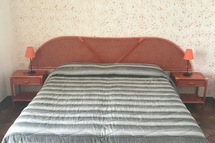 Room 5 of 45