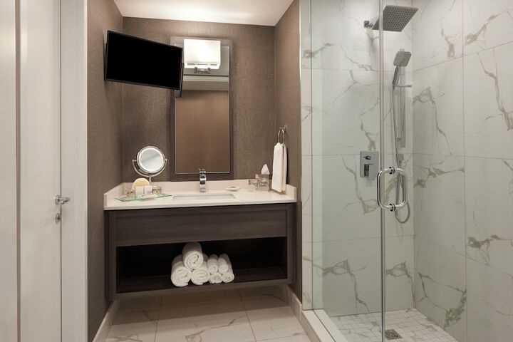 Room 25 of 44