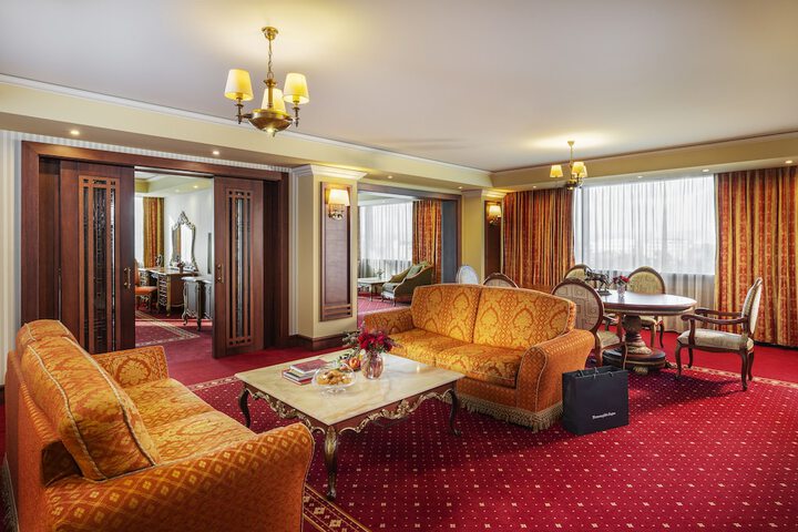 Room 7 of 71