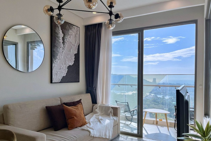 Room 206 of 299