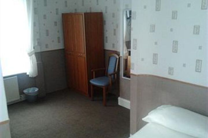 Room 18 of 20