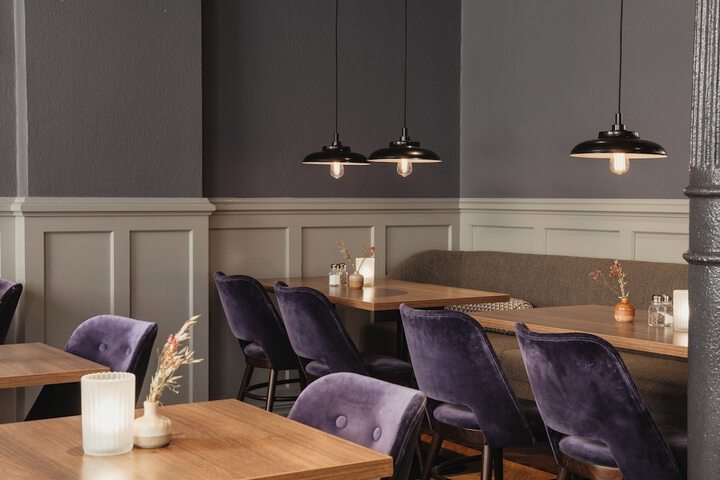 Dining 140 of 157