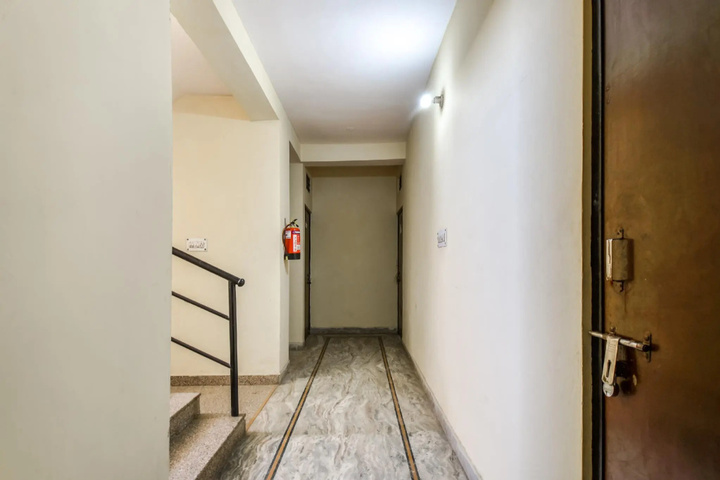 Room 2 of 4