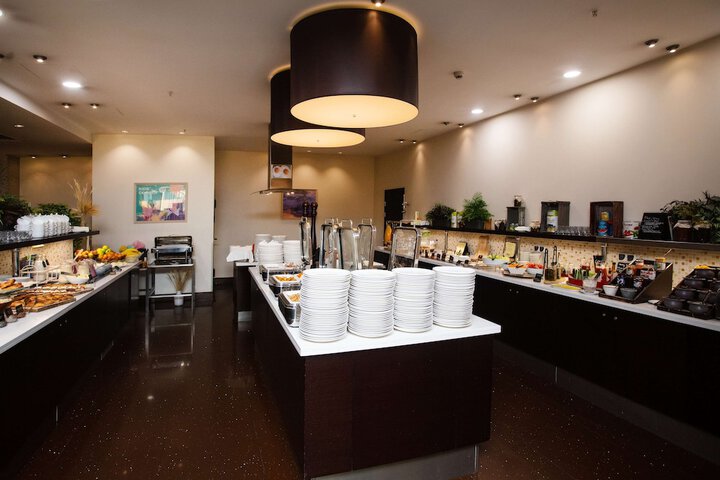 Breakfast/Coffee Service 151 of 228