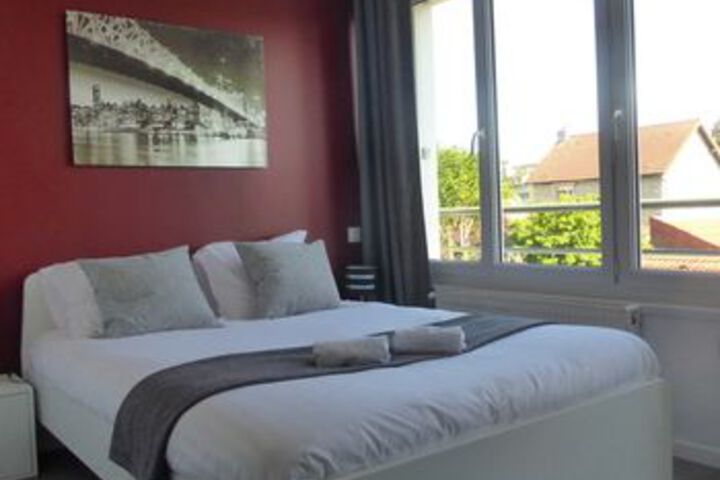 Room 16 of 39