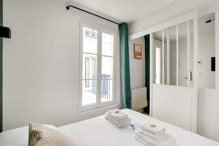 Room 8 of 92