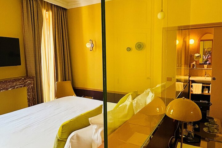 Room 18 of 41