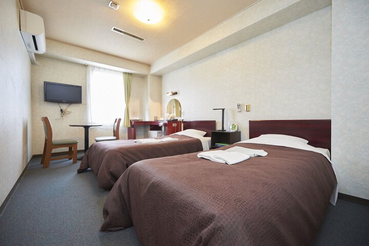 Room 13 of 47