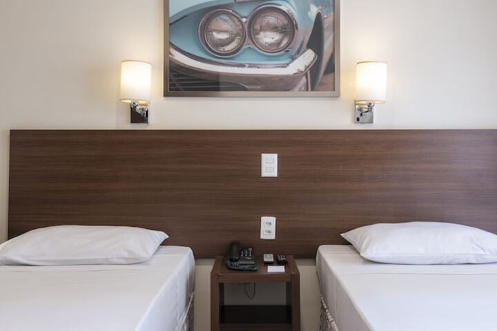 Room 40 of 107