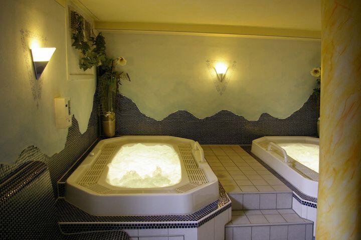 Spa 52 of 66