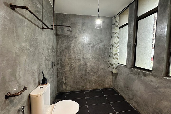 Room 29 of 36