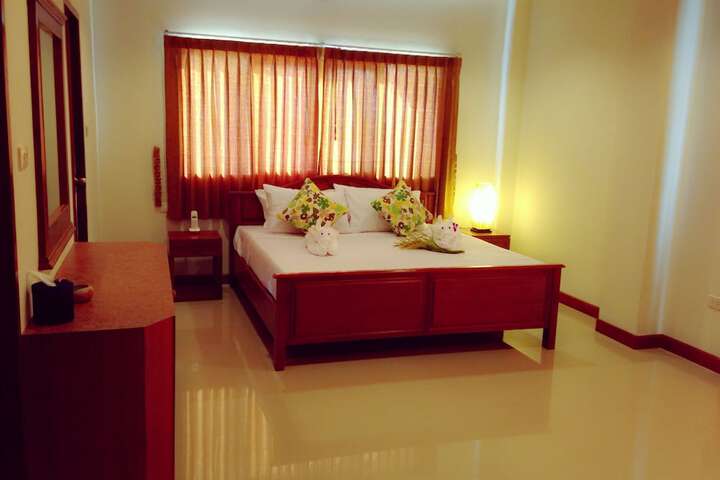 Room 40 of 147
