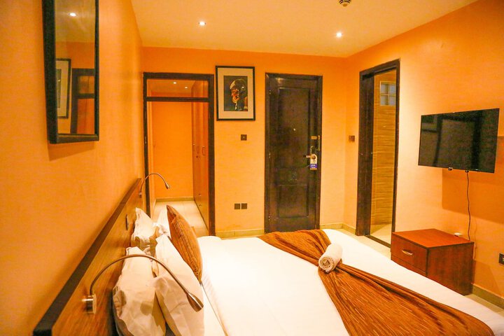 Room 31 of 159