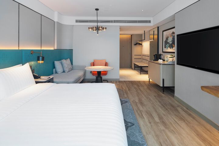 Room 78 of 277
