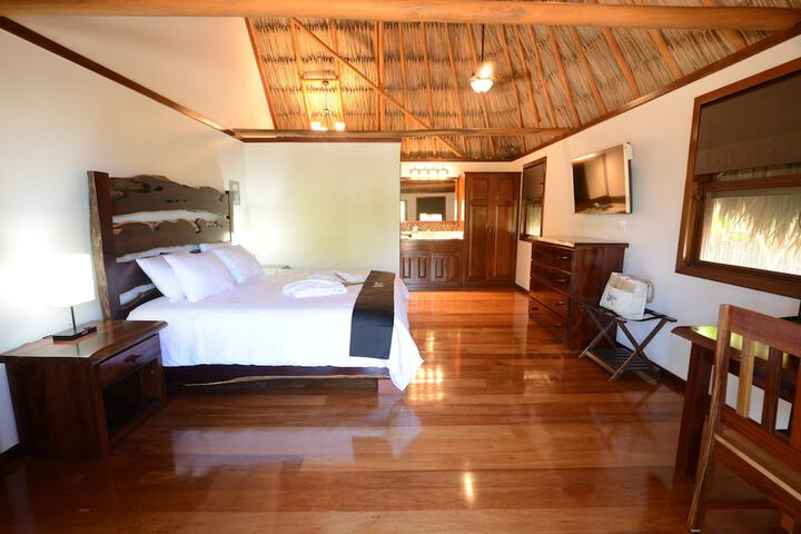 Room 8 of 75