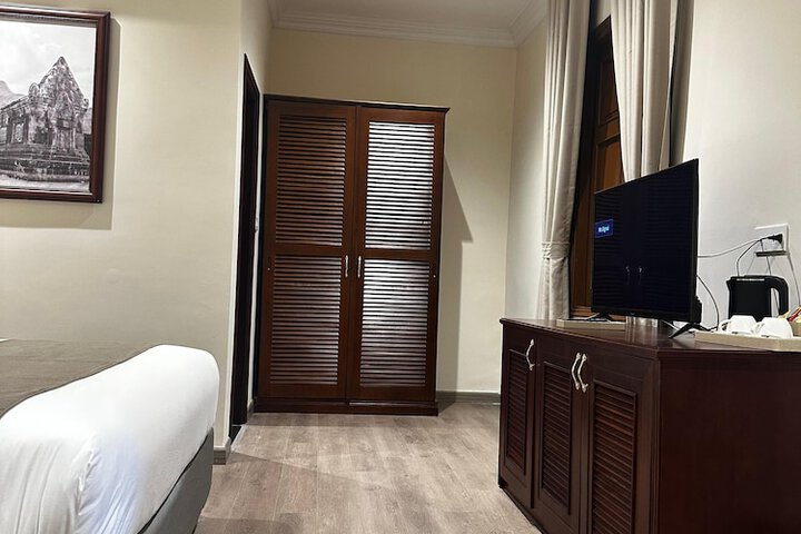 Room 34 of 99