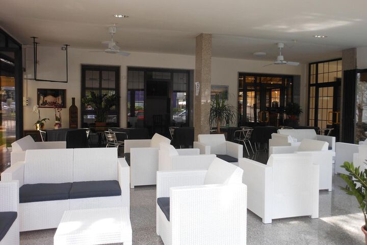 Hotel Interior 4 of 64