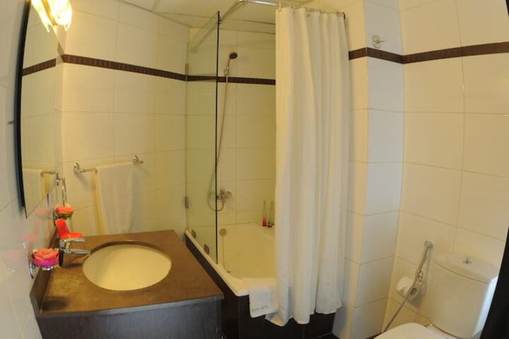 Room 7 of 17