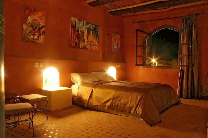 Room 10 of 21