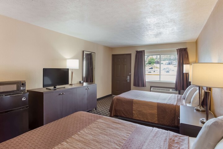 Room 16 of 32