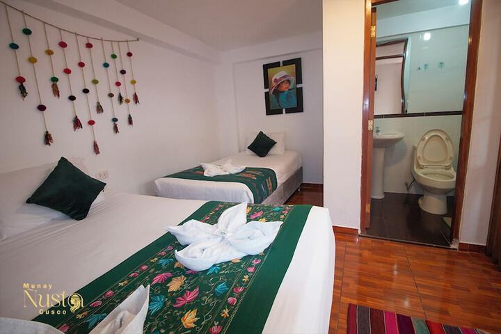 Room 19 of 33