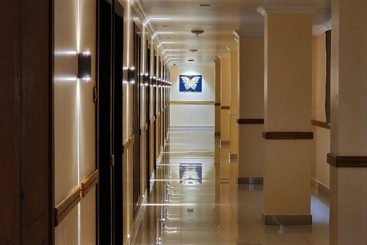 Hotel 71 of 76