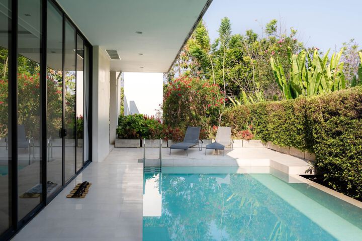 Pool 107 of 174