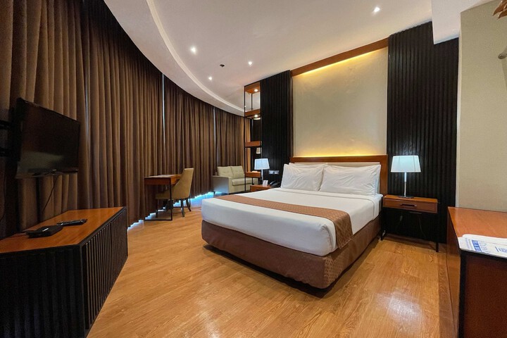 Room 19 of 90