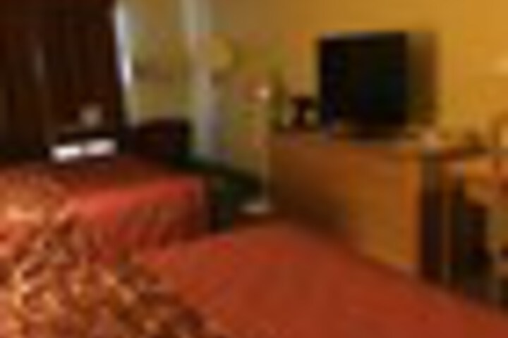 Room 23 of 141