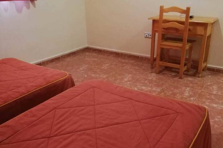 Room 5 of 11