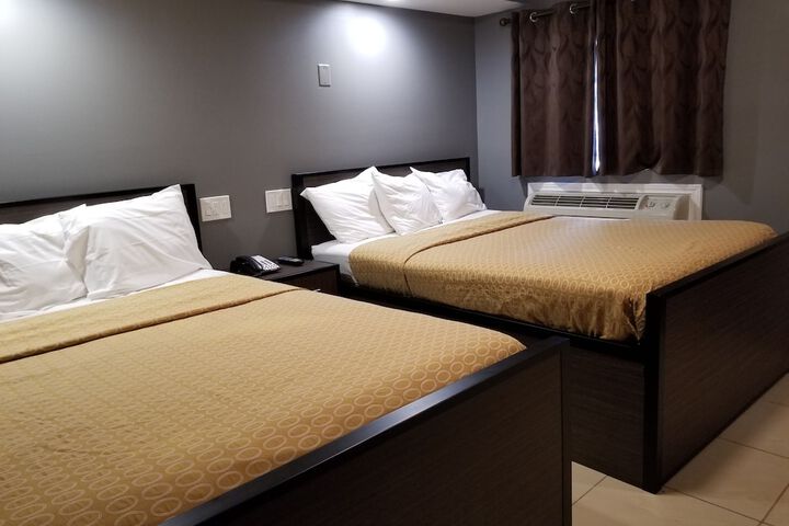 Room 15 of 16