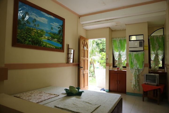 Room 15 of 91