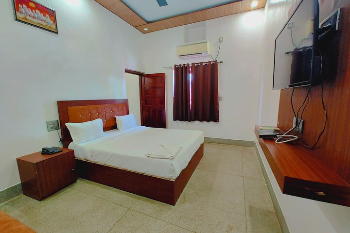 Room 7 of 44