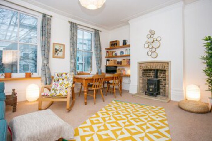 3 Bedroom Flat in Highbury