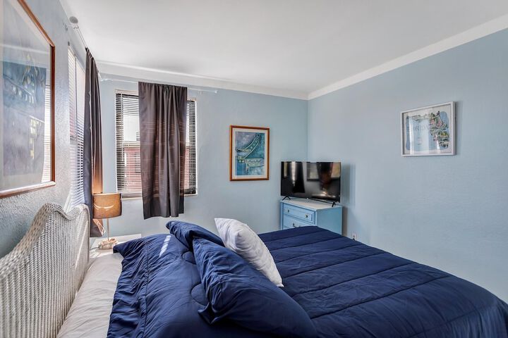 Room 41 of 325
