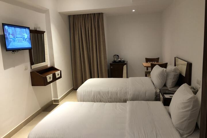 Room 17 of 43