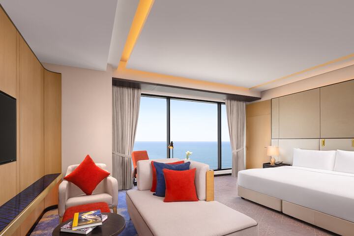 Room 30 of 90