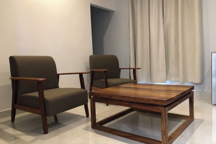Room 12 of 25