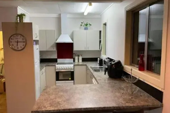 Bungalow on Centre