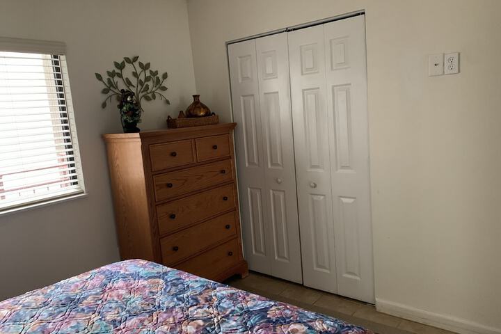 Room 25 of 186